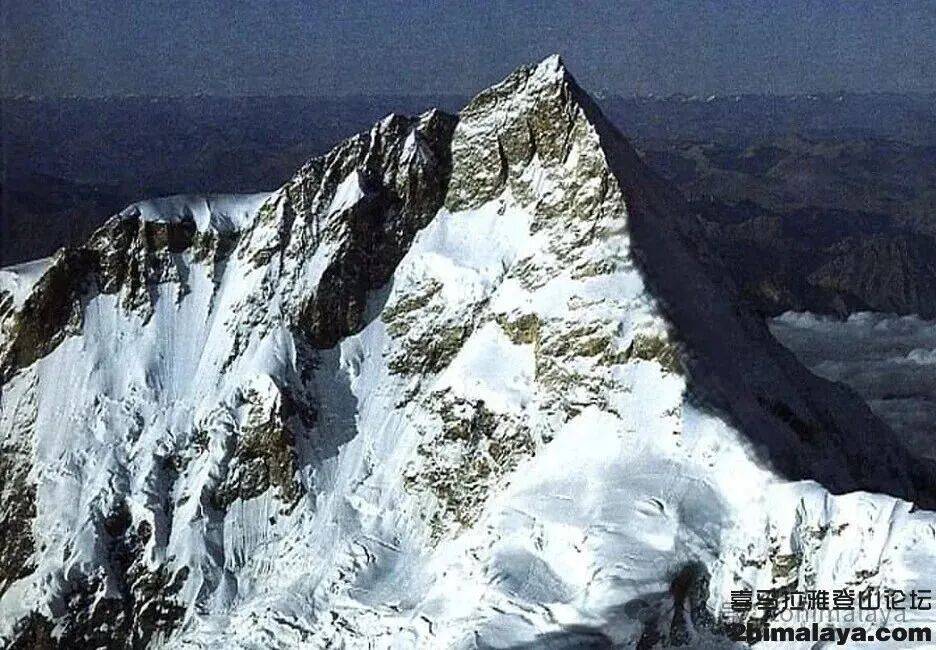 罗斯登山者首攀海拔8163米峰鲜少有人尝试西南壁的替换线路AG真人登录尼泊尔]2025年年度十大探险活动2 - 俄(图16)